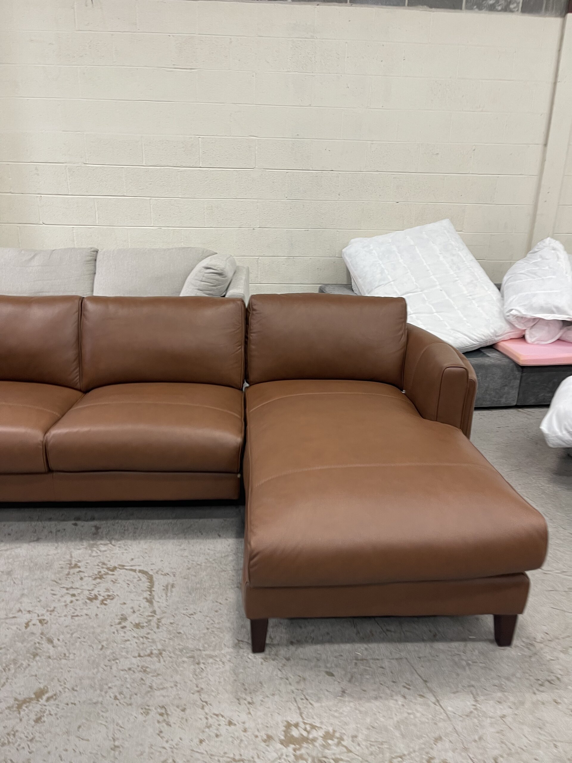 Antilles 2-piece Leather Sectional - Photo 2