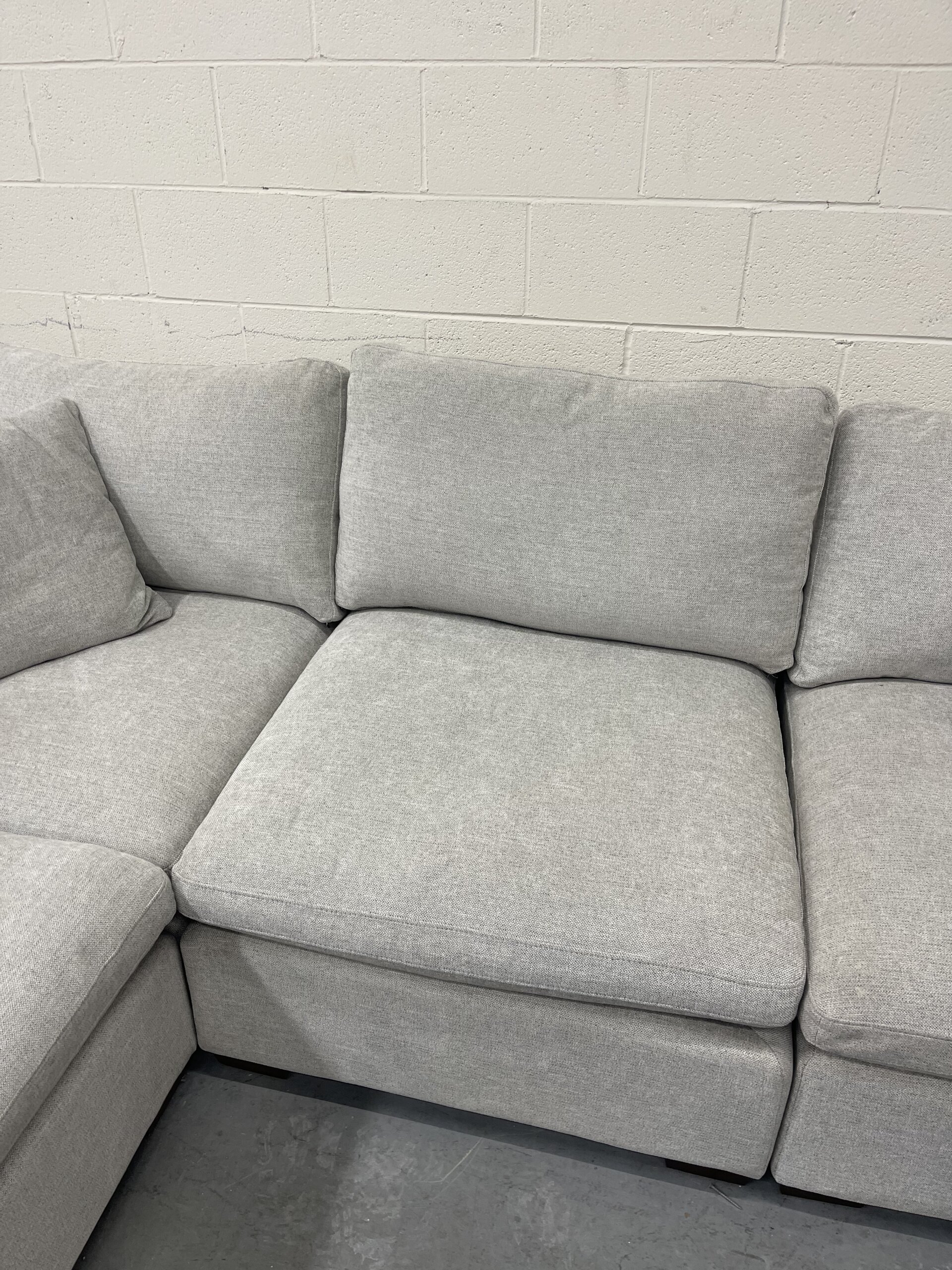 Thomasville Lowell 6-piece Fabric Modular Sectional, Gray - Photo 5
