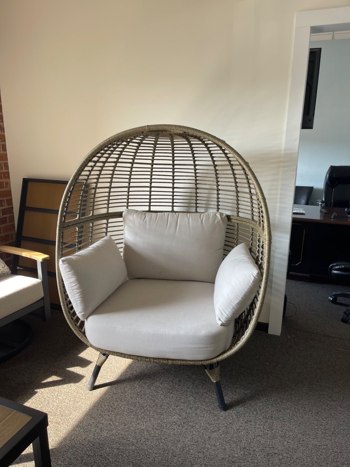 SunVilla Elliot Egg Chair