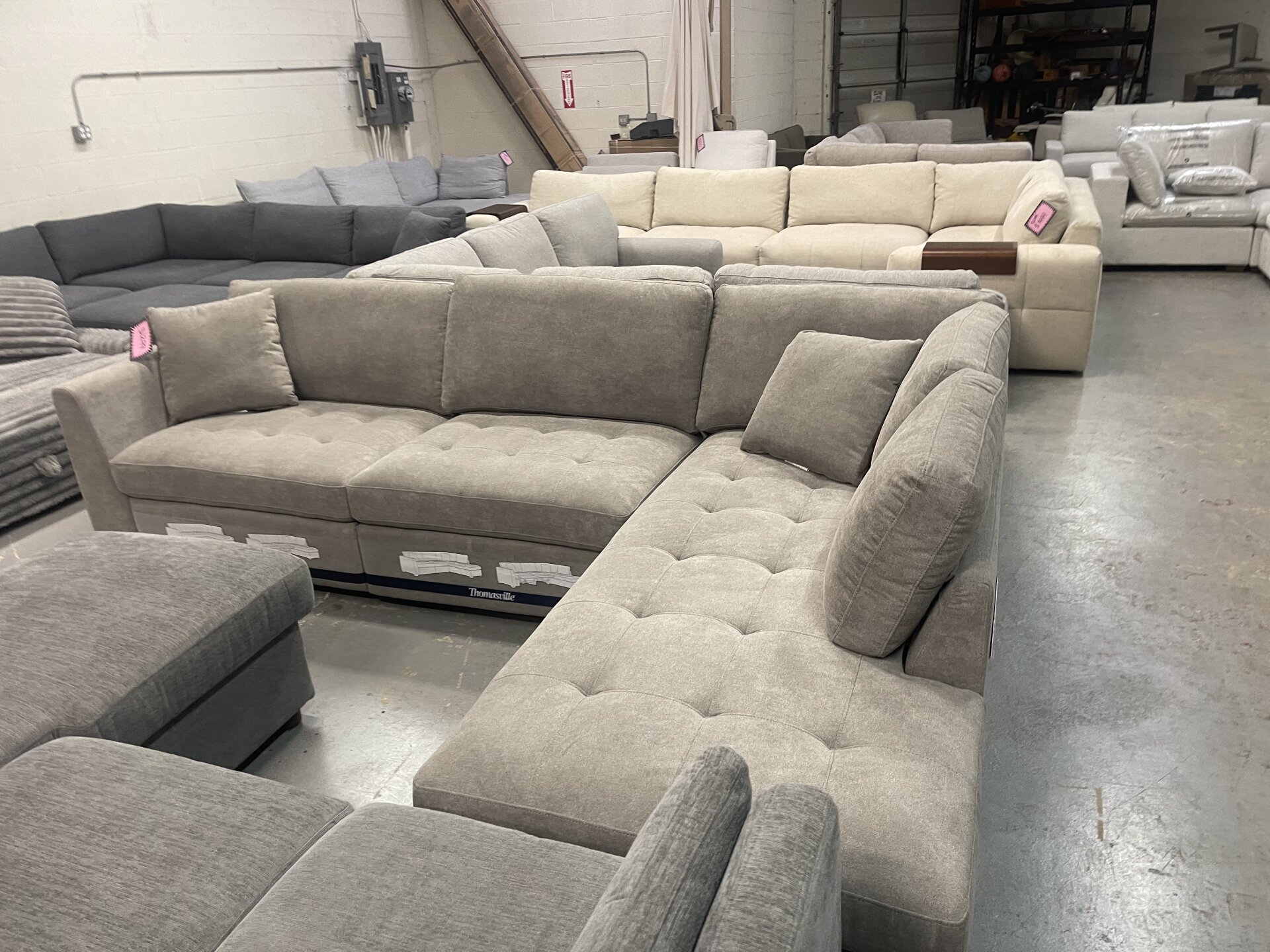 Thomasville Miles Fabric Sectional with Power Footrest - Photo 1