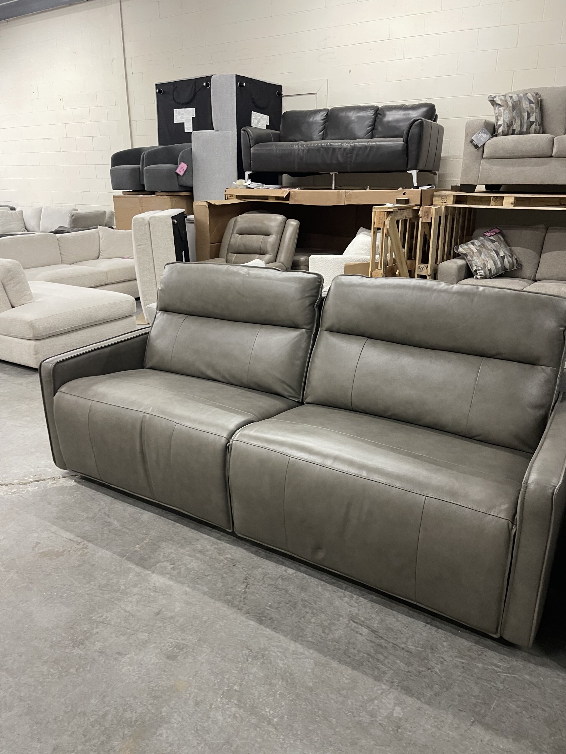 Henredon Keira Leather Zero-gravity Reclining Sofa - Photo 3