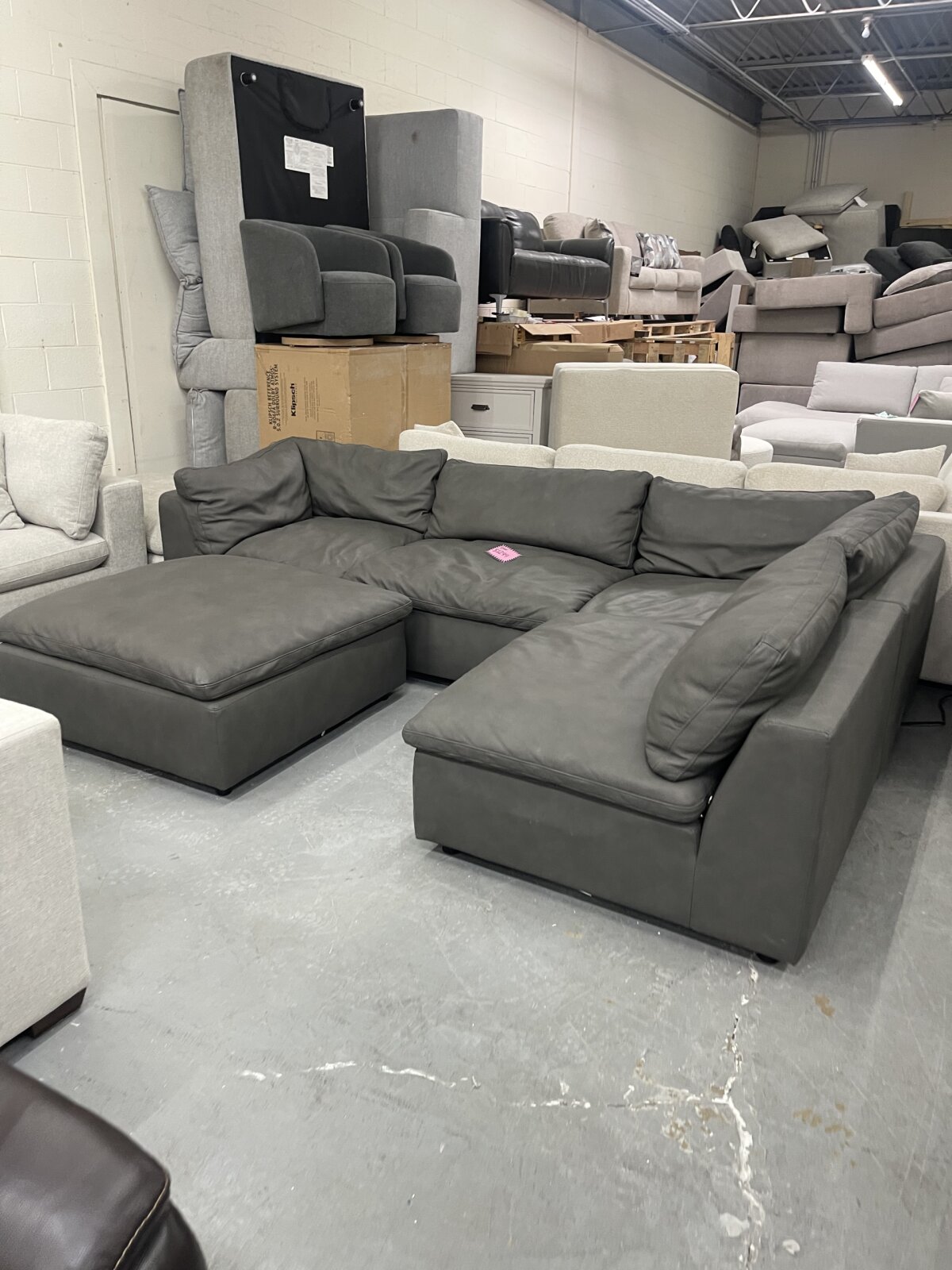 Wilshire 5-piece Modular Leather Sectional - Photo 2