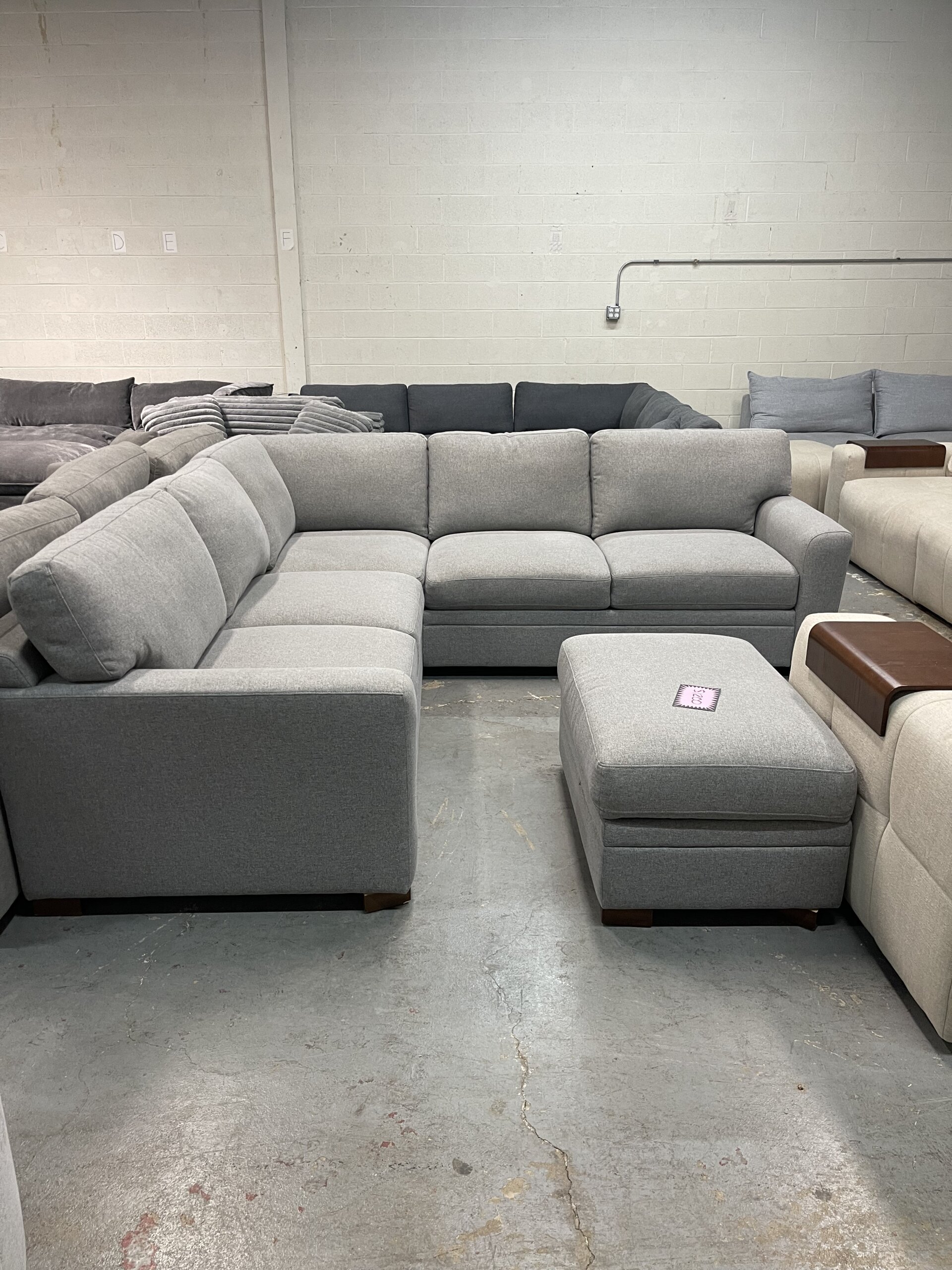 Thomasville Langdon Fabric Sectional with Storage Ottoman - Photo 2