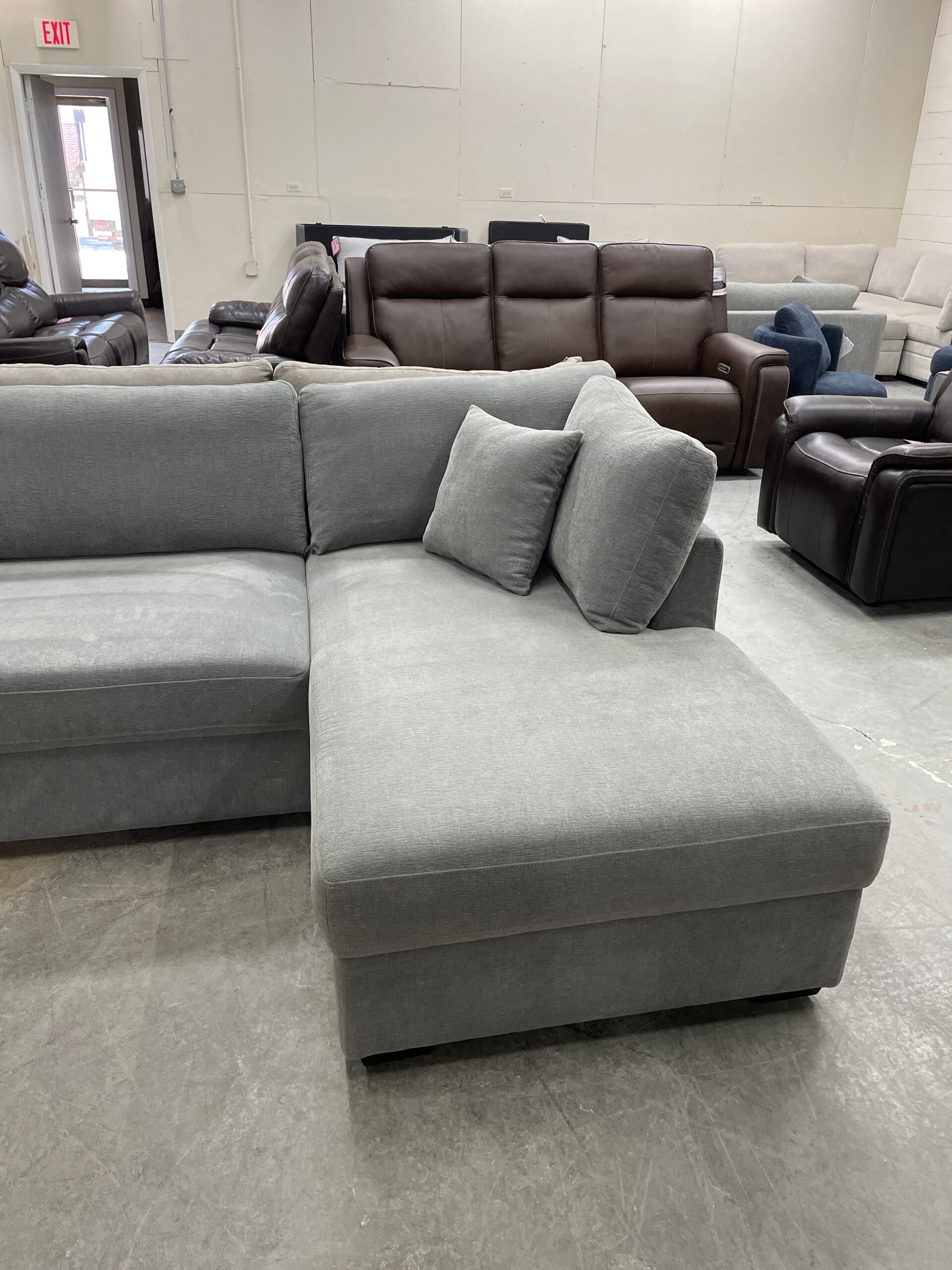 Thomasville Camlin Convertible Sleeper Sectional with Chaise, Gray - Photo 2