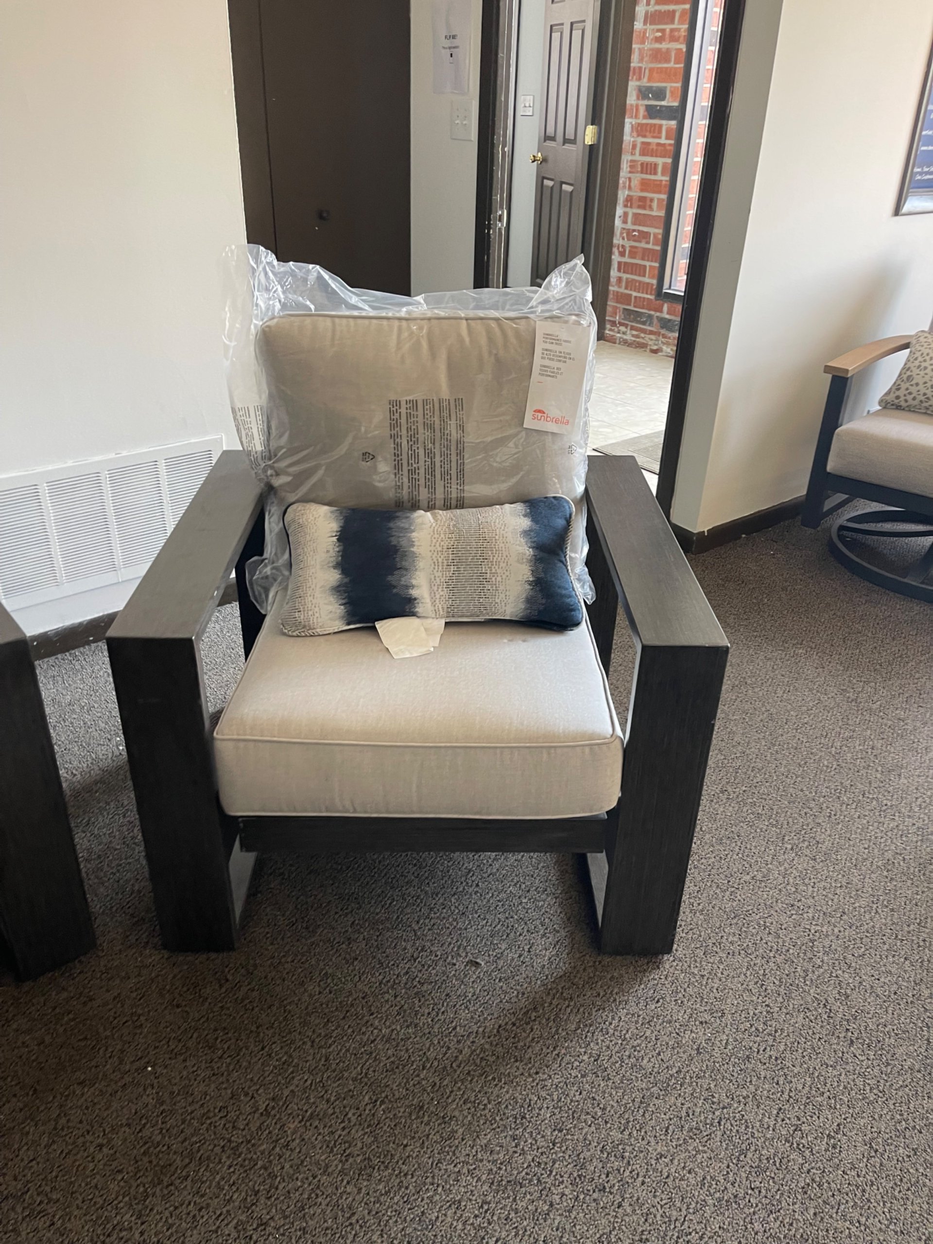 SunVilla Clifton 4-piece Outdoor Patio Seating Set - Photo 11