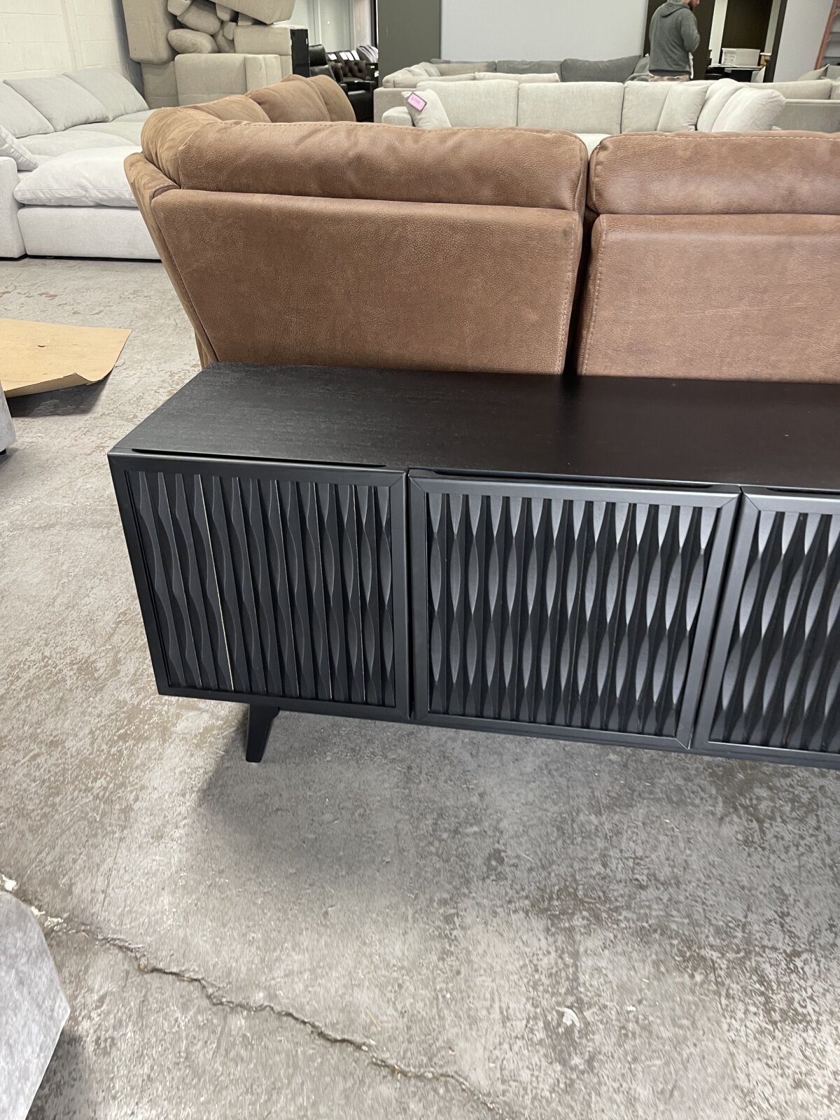 Del Rey Oaks 74 Accent Console - Image 3