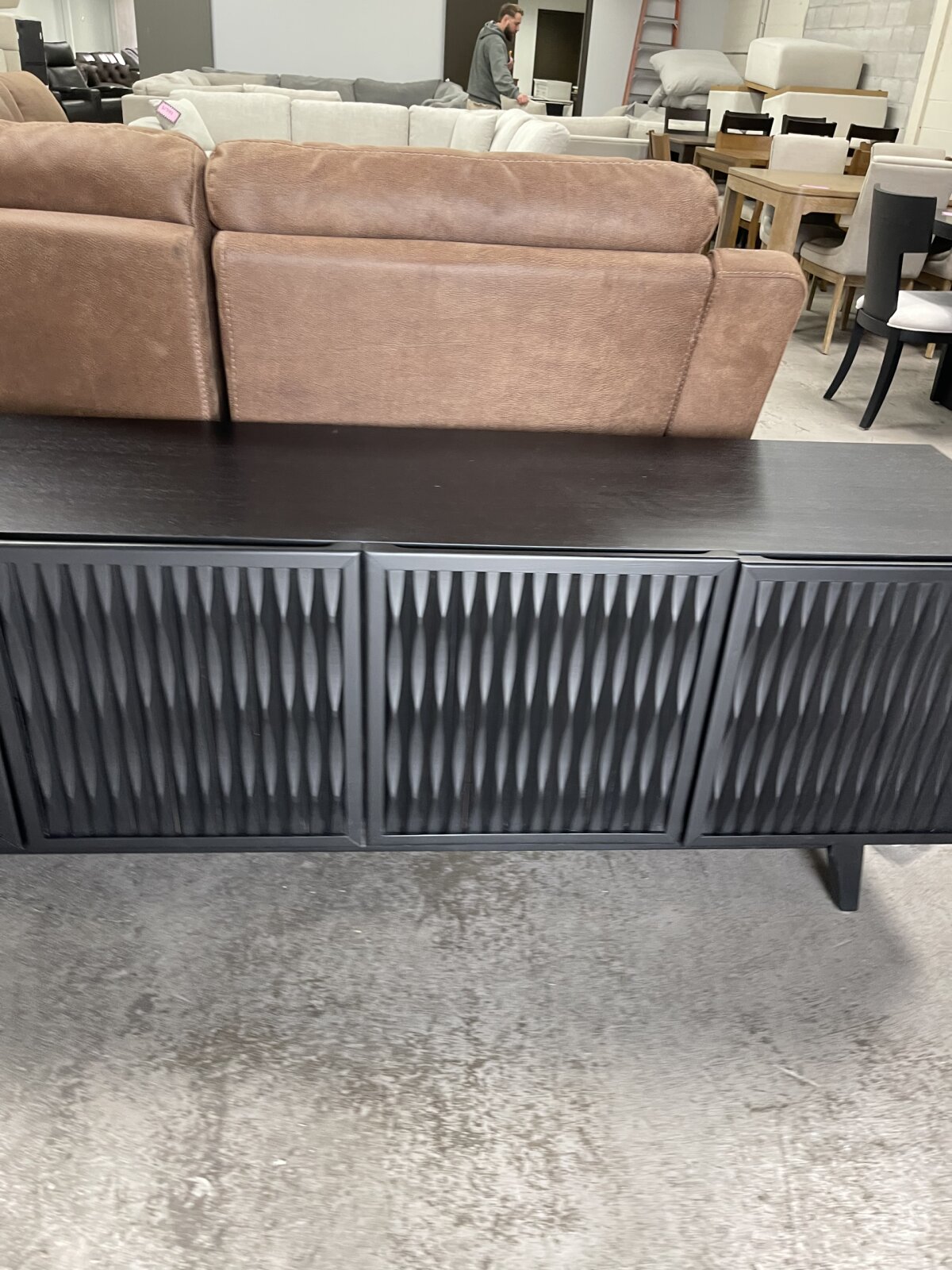 Del Rey Oaks 74 Accent Console - Image 4