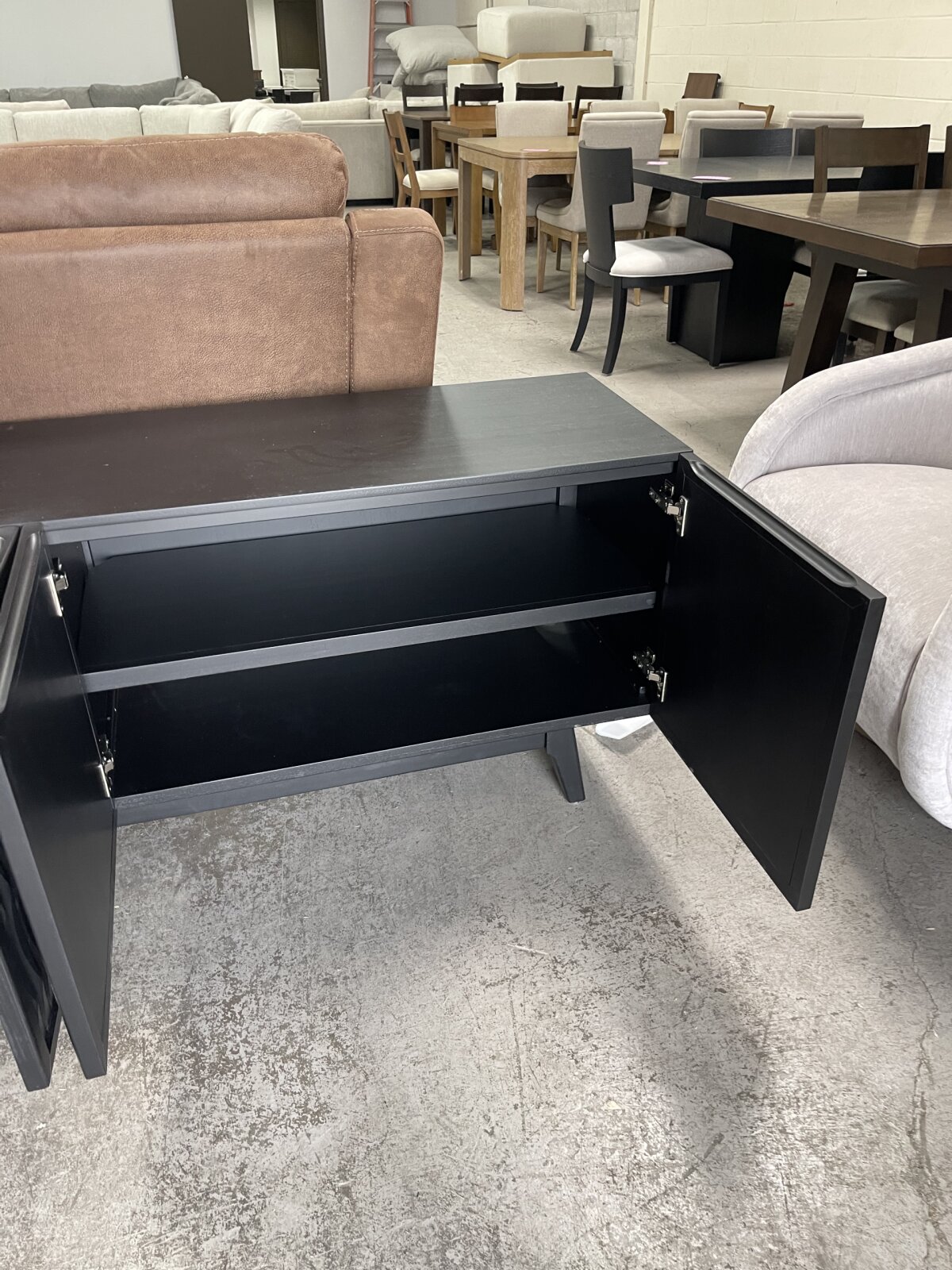 Del Rey Oaks 74 Accent Console - Image 7