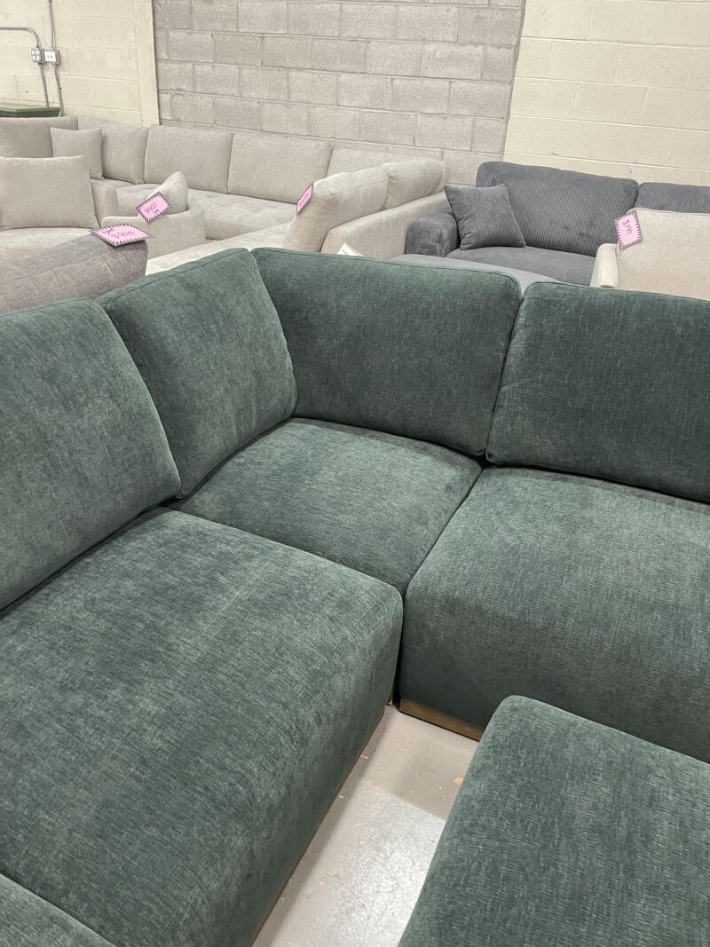 Henredon Murphy Fabric 6 Piece Modular Sectional With Ottoman Green - Image 7