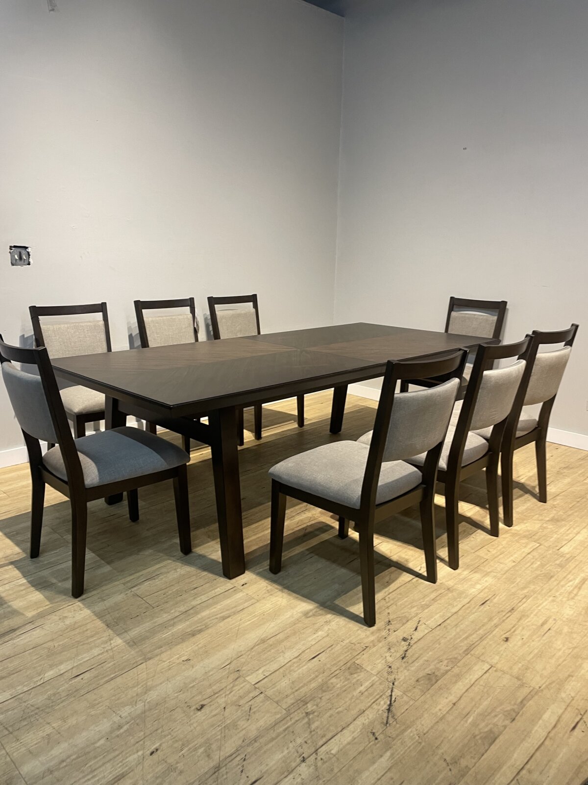 Thomasville Anacortes 9 Piece Dining Table Set - Image 3