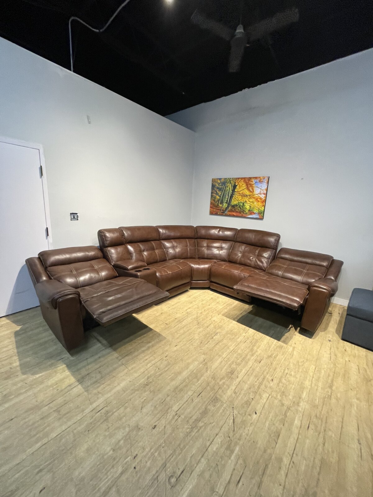 Concord 6 Piece Leather Power Reclining Sectional With Power Headrests - Image 2