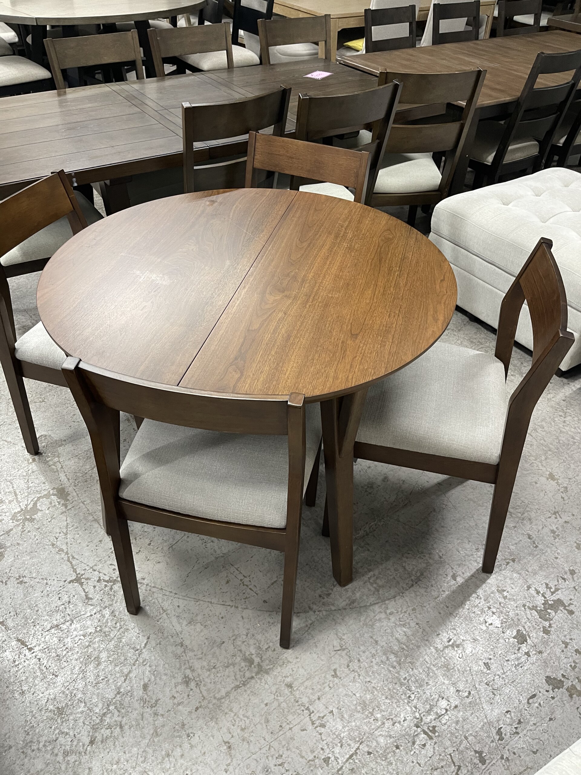 Rayven Dining Table and 4 Chairs