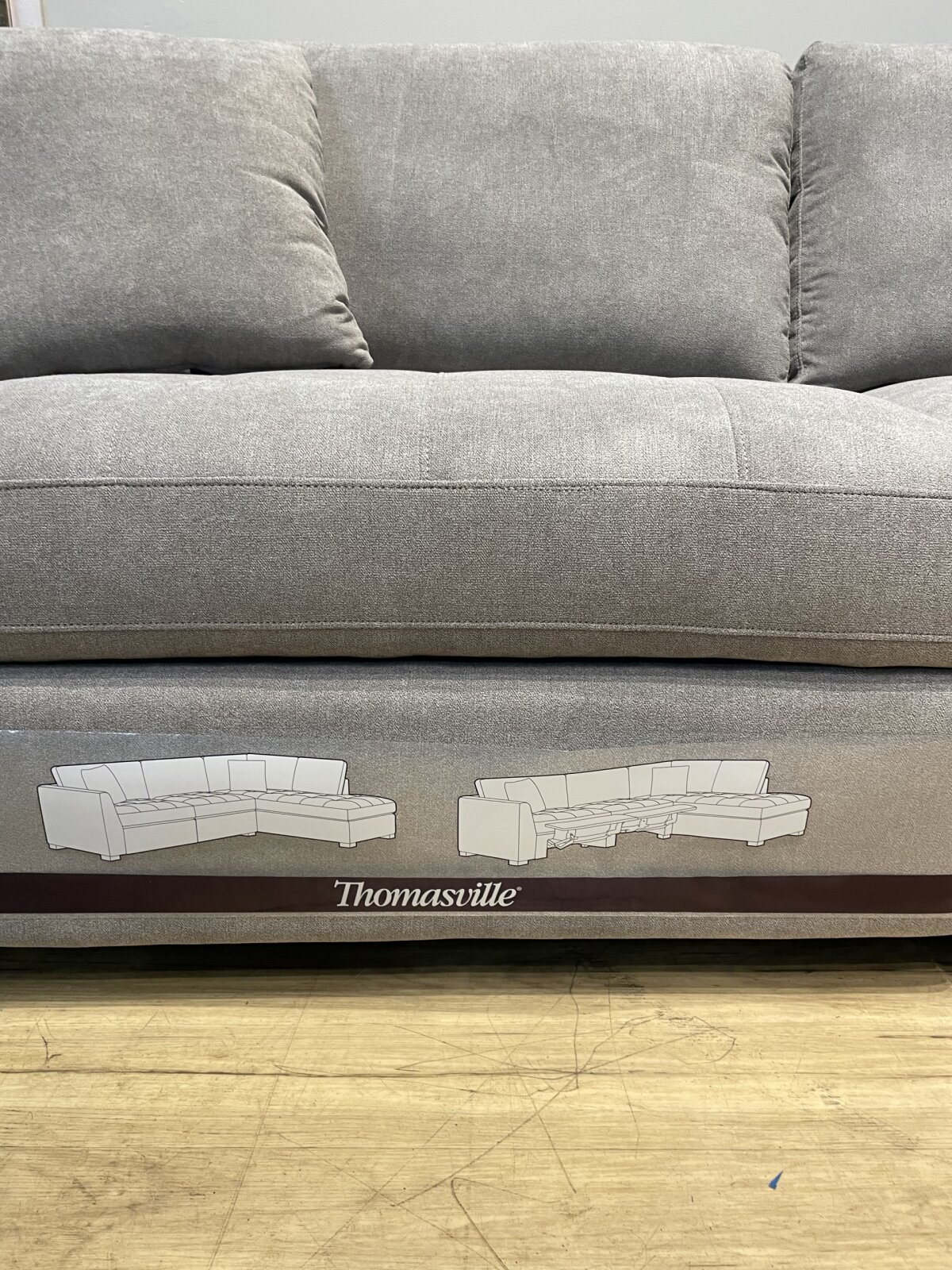 Thomasville Miles Fabric Sectional With Power Footrest - Image 4