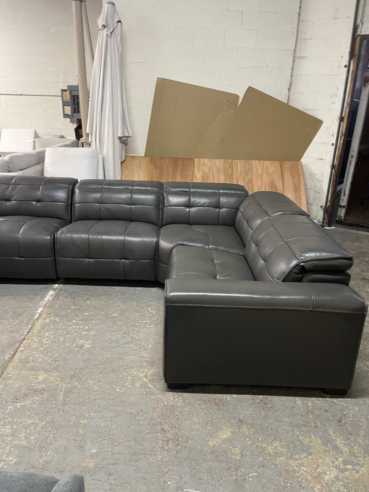 Ivy 6 Piece Leather Power Reclining Sectional With Power Headrests - Image 2
