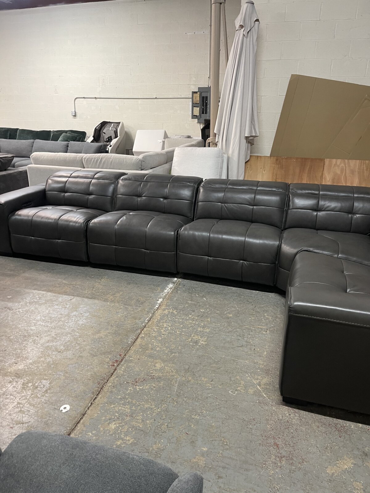 Ivy 6 Piece Leather Power Reclining Sectional With Power Headrests - Image 3