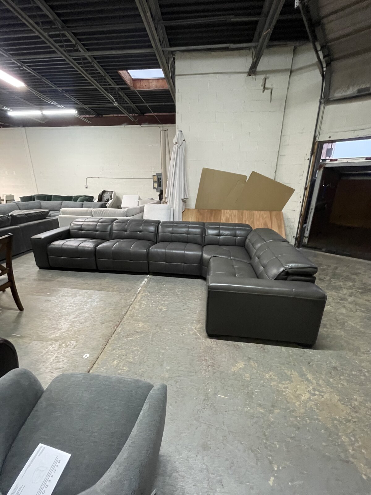 Ivy 6 Piece Leather Power Reclining Sectional With Power Headrests - Image 4