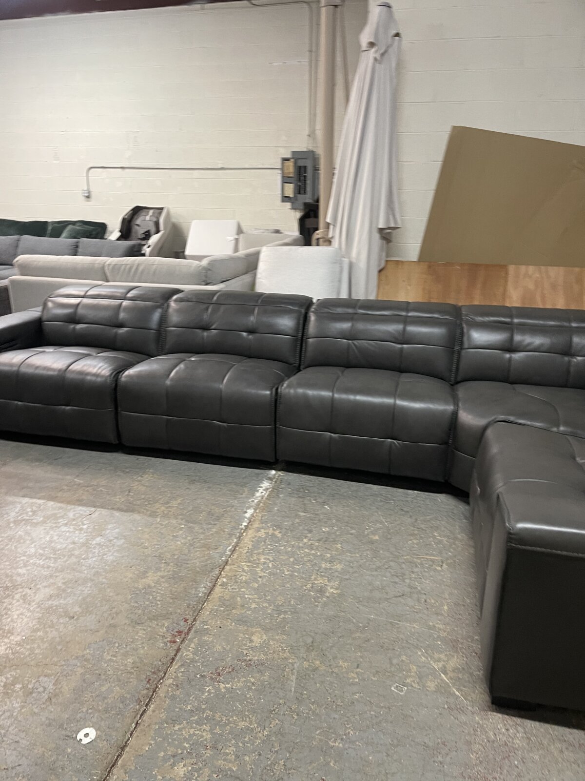 Ivy 6 Piece Leather Power Reclining Sectional With Power Headrests - Image 7