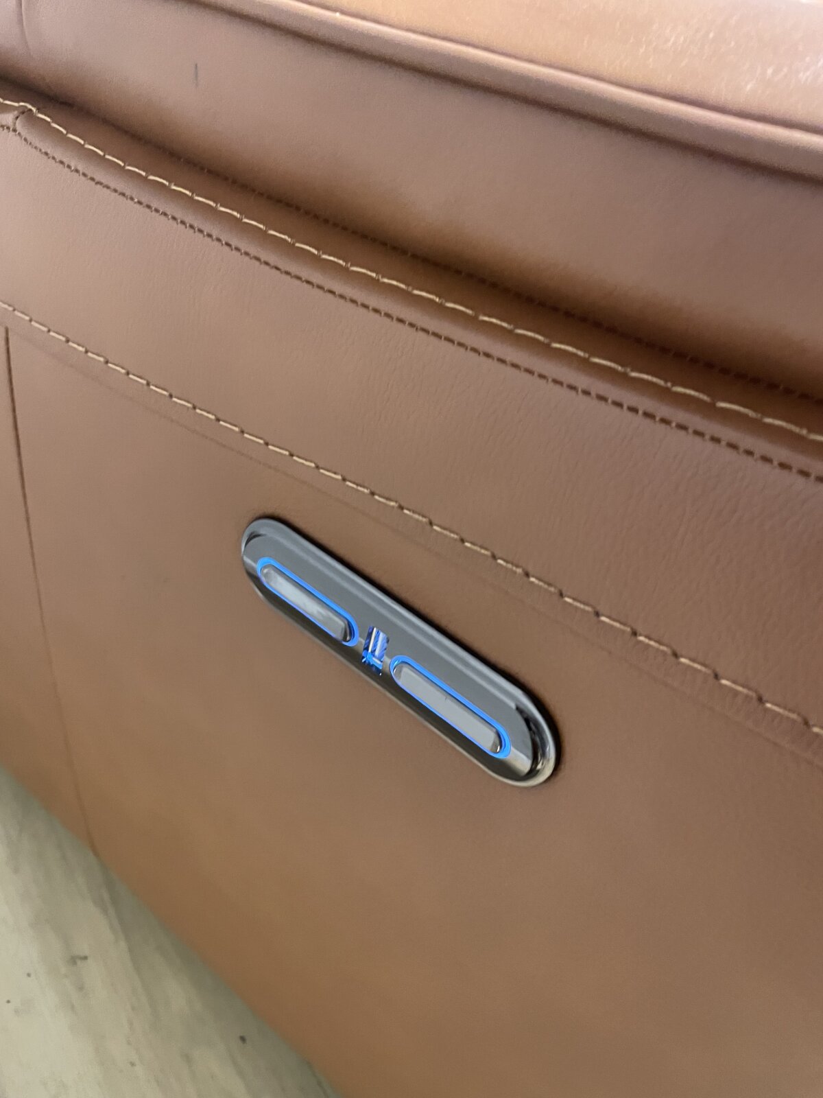 Carvel Leather Power Reclining Sofa With Power Headrest - Image 10