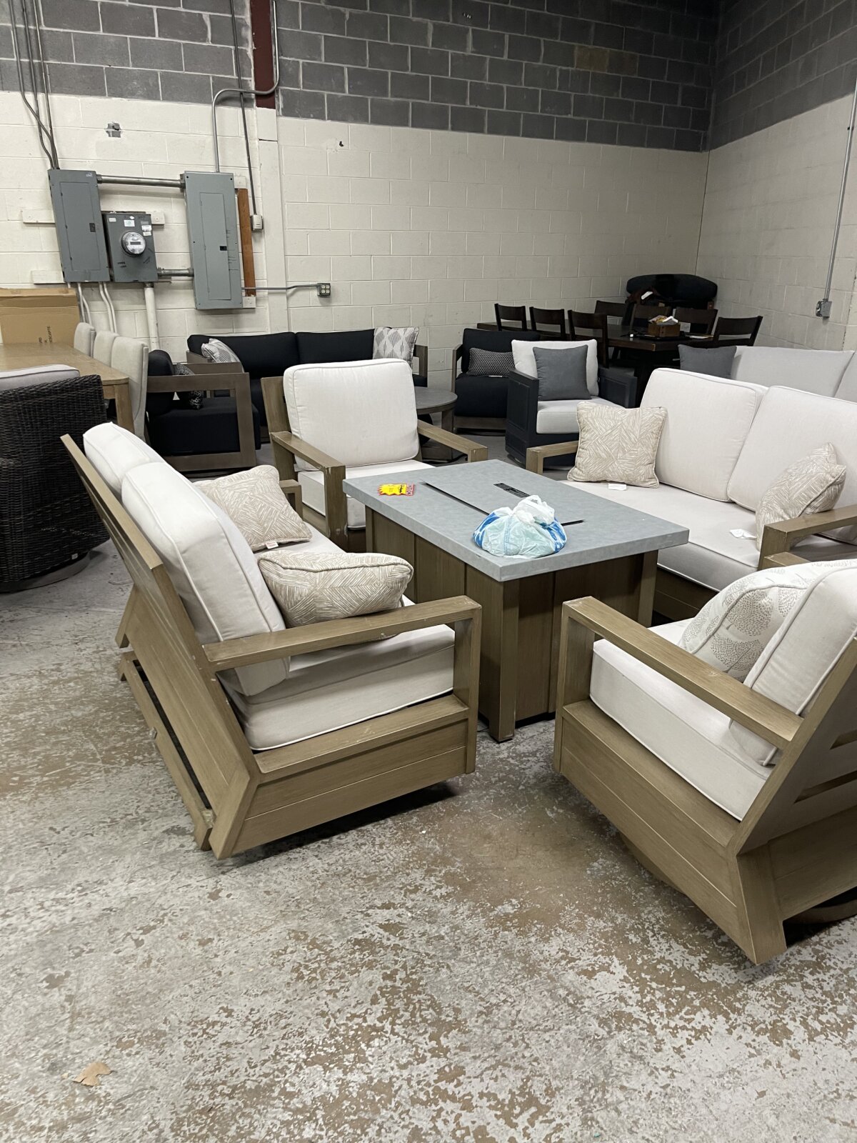 Agio Valmar 5-piece Outdoor Patio Fire Seating Set - Image 3