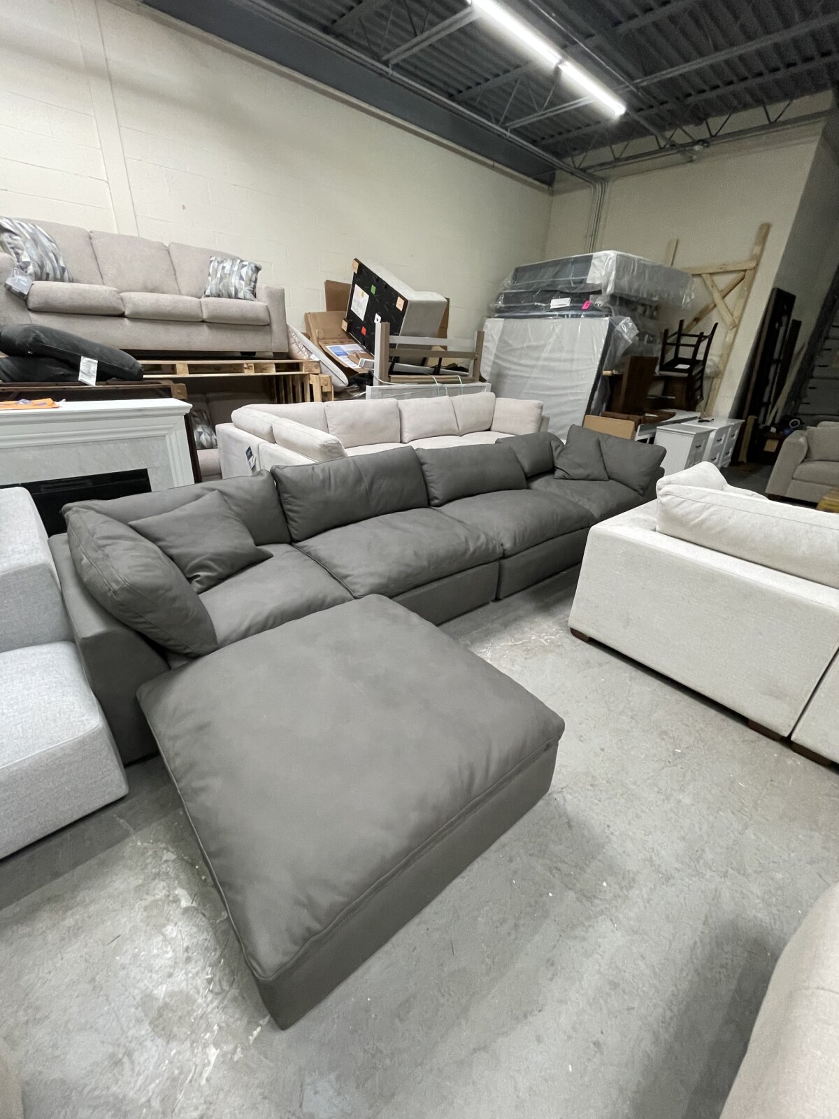 Wilshire 5 Piece Modular Leather Sectional - Image 1