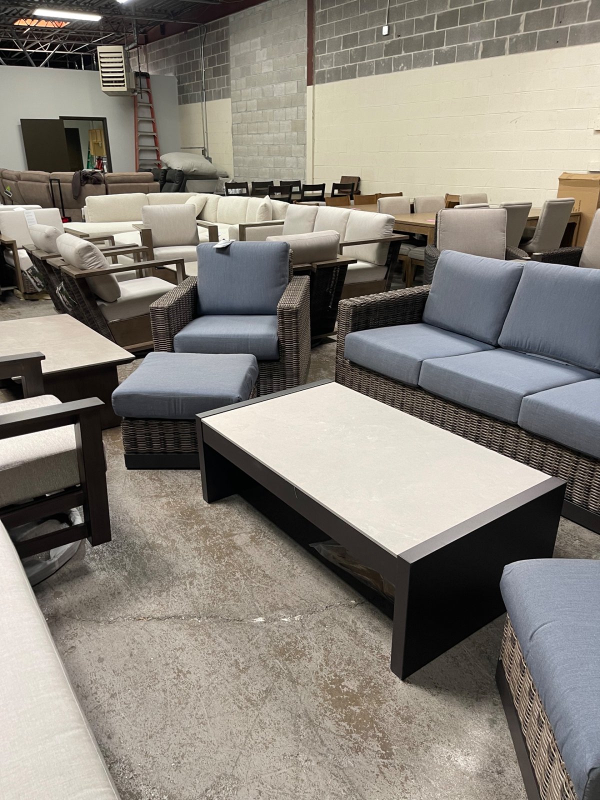 SunVilla Knox 6-piece Outdoor Patio Seating Set - Image 5