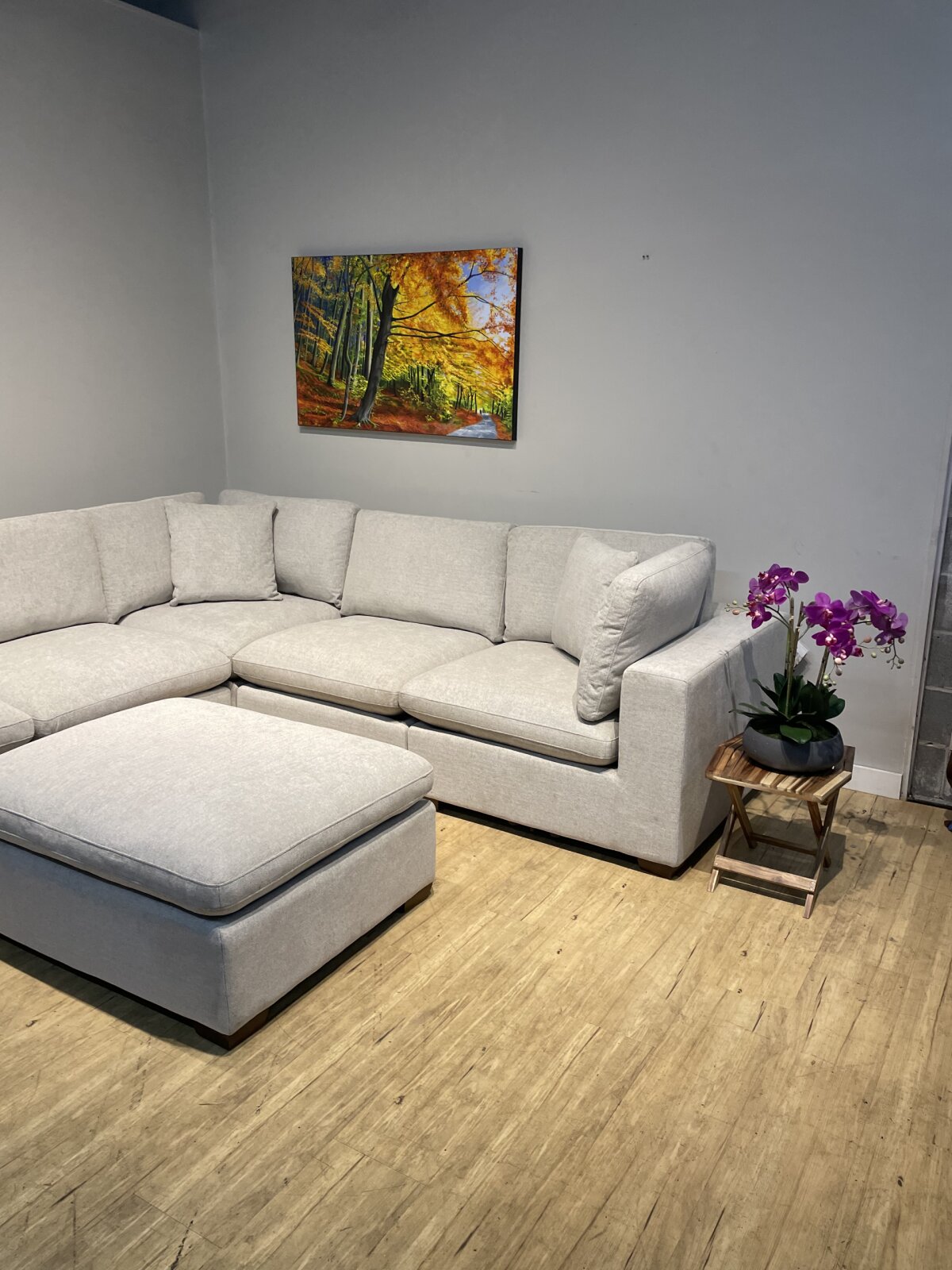 Thomasville Lowell 6 Piece Fabric Modular Sectional Gray - Image 4