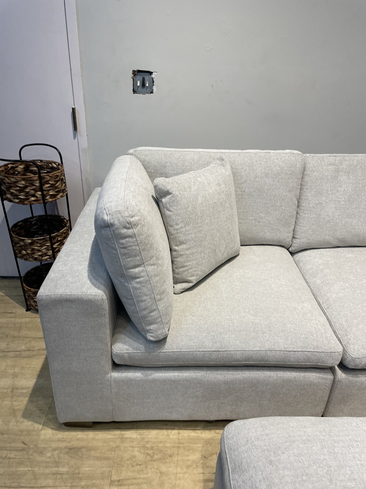 Thomasville Lowell 6 Piece Fabric Modular Sectional Gray - Image 9