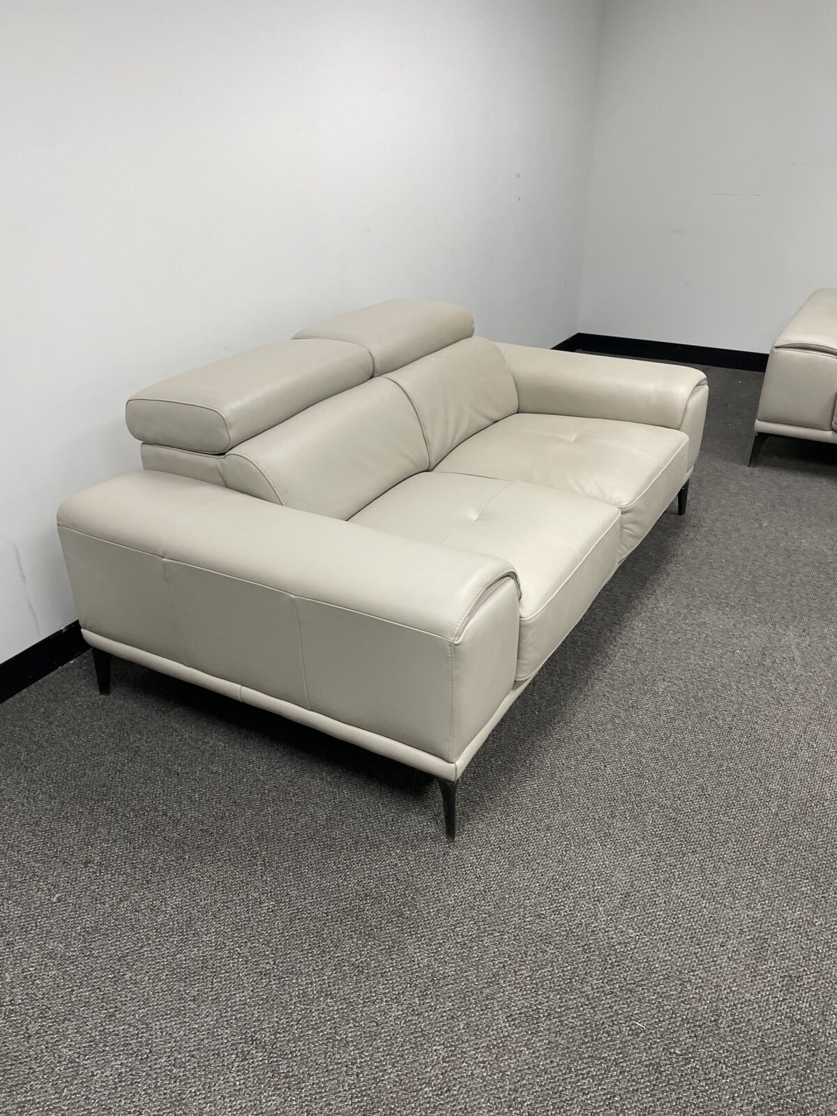 Kimora Top Grain Leather Sofa And Loveseat Set - Image 9