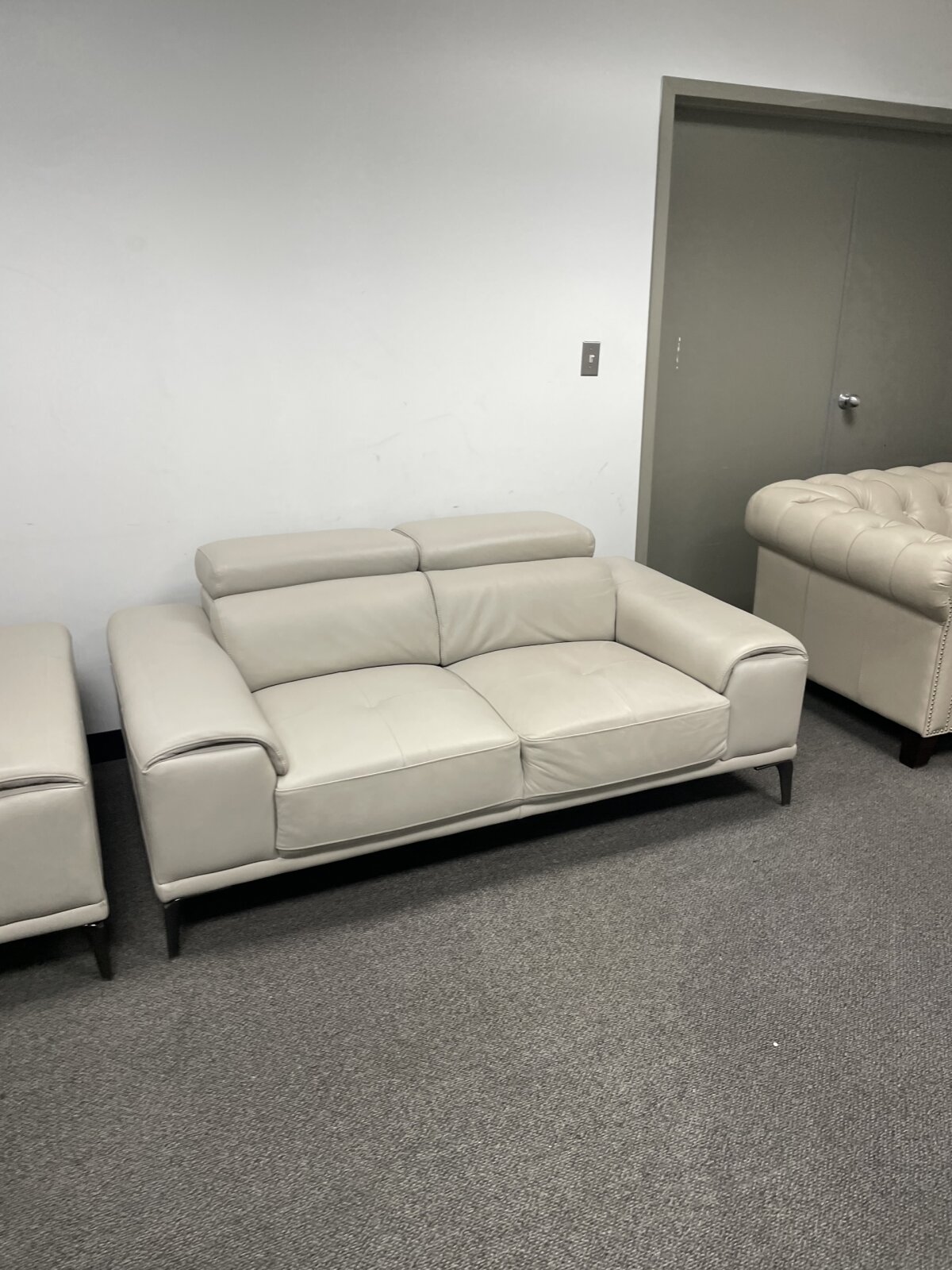 Kimora Top Grain Leather Sofa And Loveseat Set - Image 10