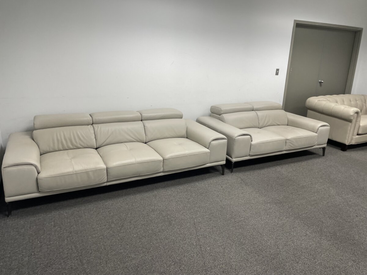 Kimora Top Grain Leather Sofa And Loveseat Set - Image 12