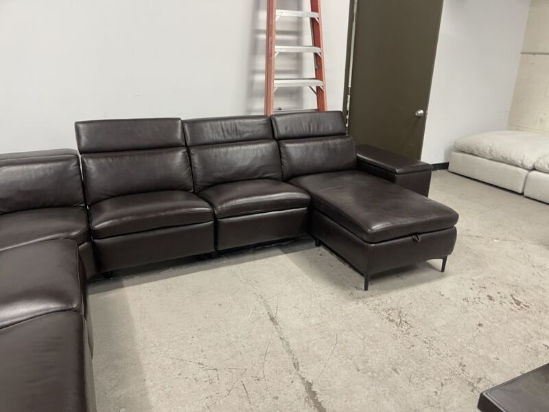 Barcalounger Bradford 6 Piece Leather Reclining Sectional - Image 13