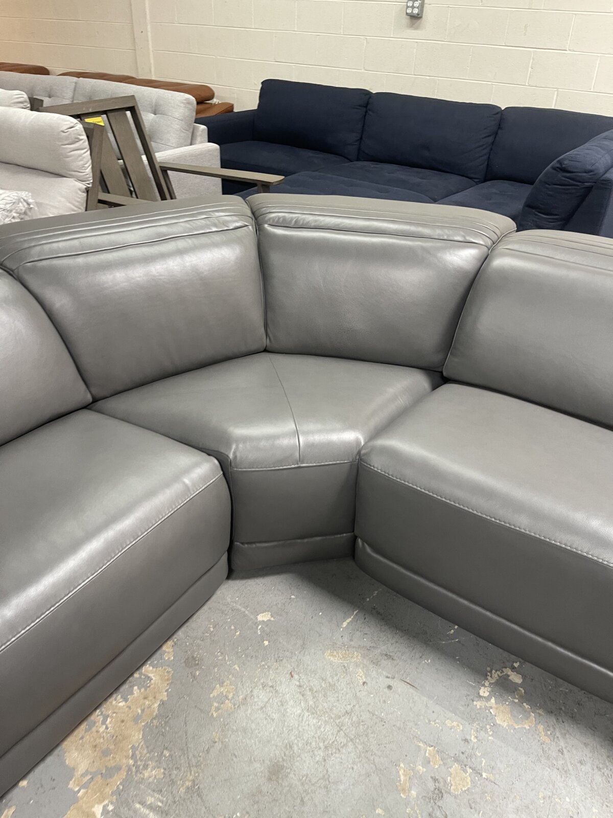 Karson Leather Power Reclining Sectional With Power Headrests - Image 5