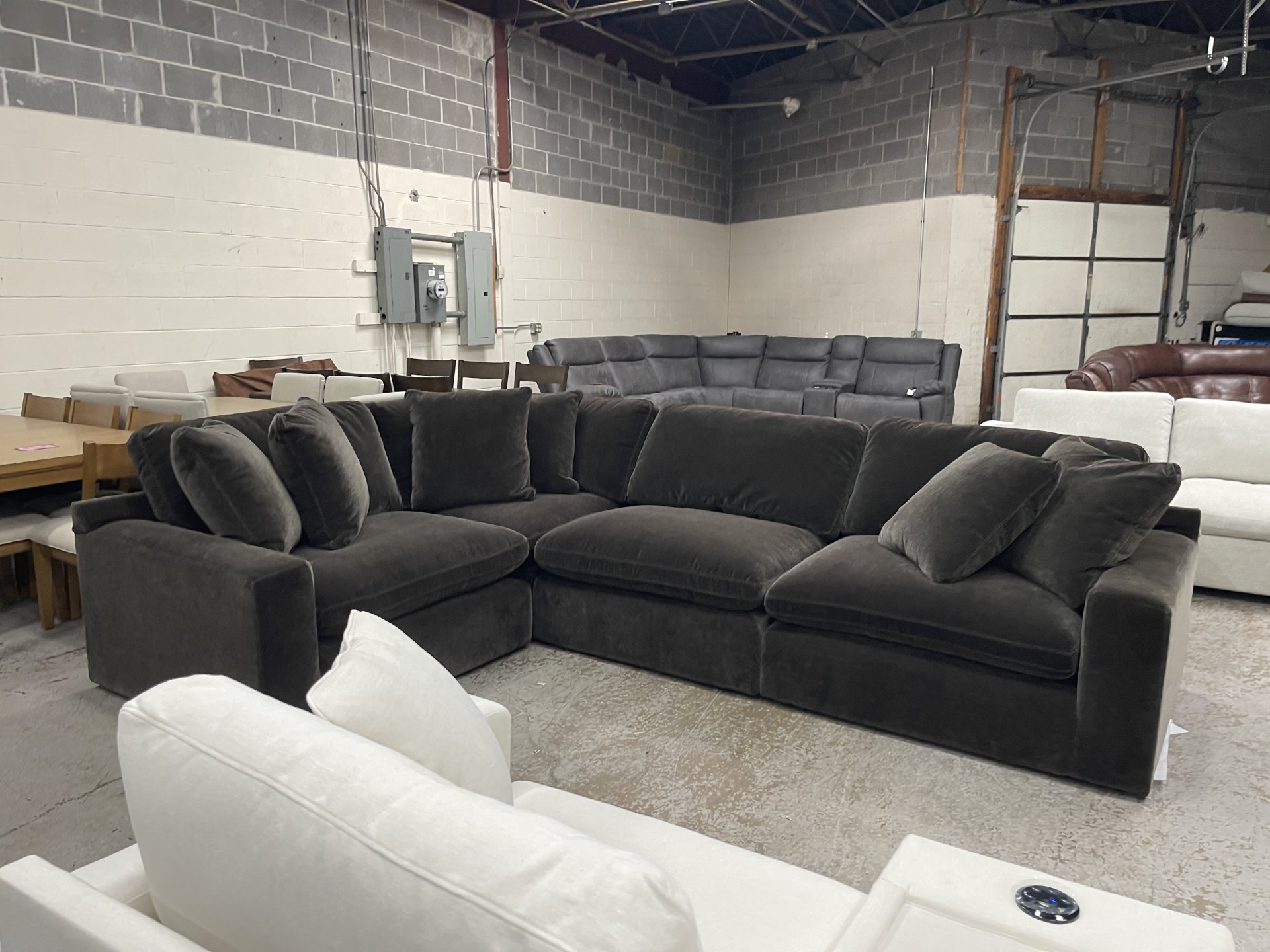 Maxton Heights Bittersweet 4-Piece Modular Sectional Dark Brown