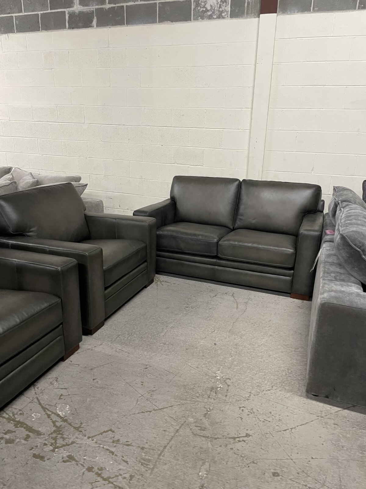 Luca 3 Piece Top Grain Leather Set - Image 4