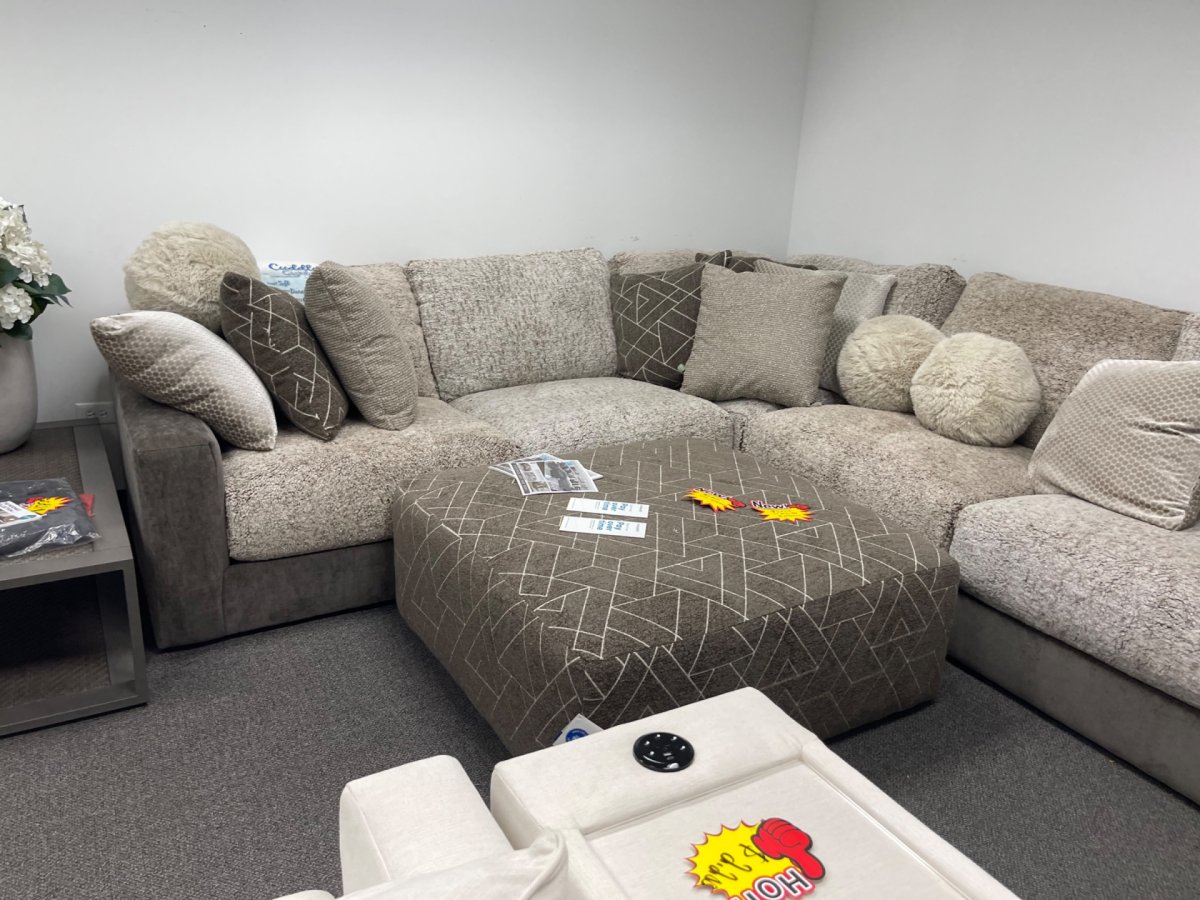 Jackson Furniture Canyon Sectional - Image 3