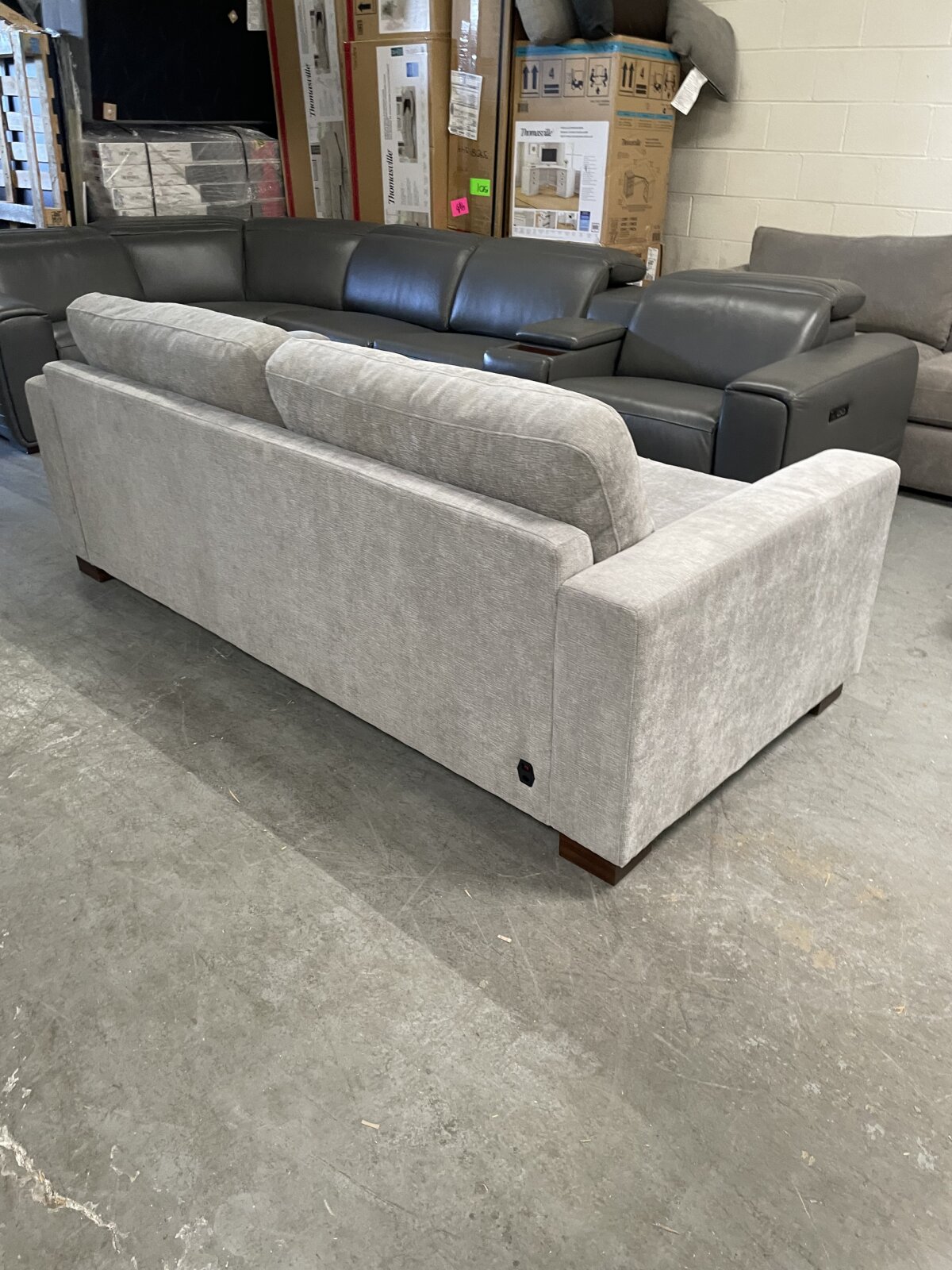 Henredon Skye Sofa With Power Footrests - Image 2