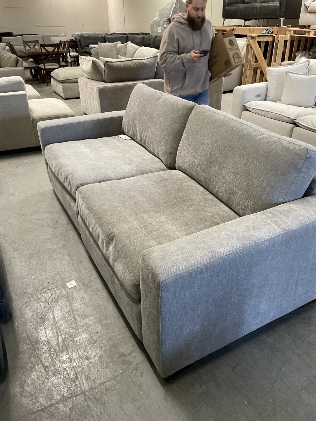 Henredon Skye Sofa With Power Footrests - Image 4