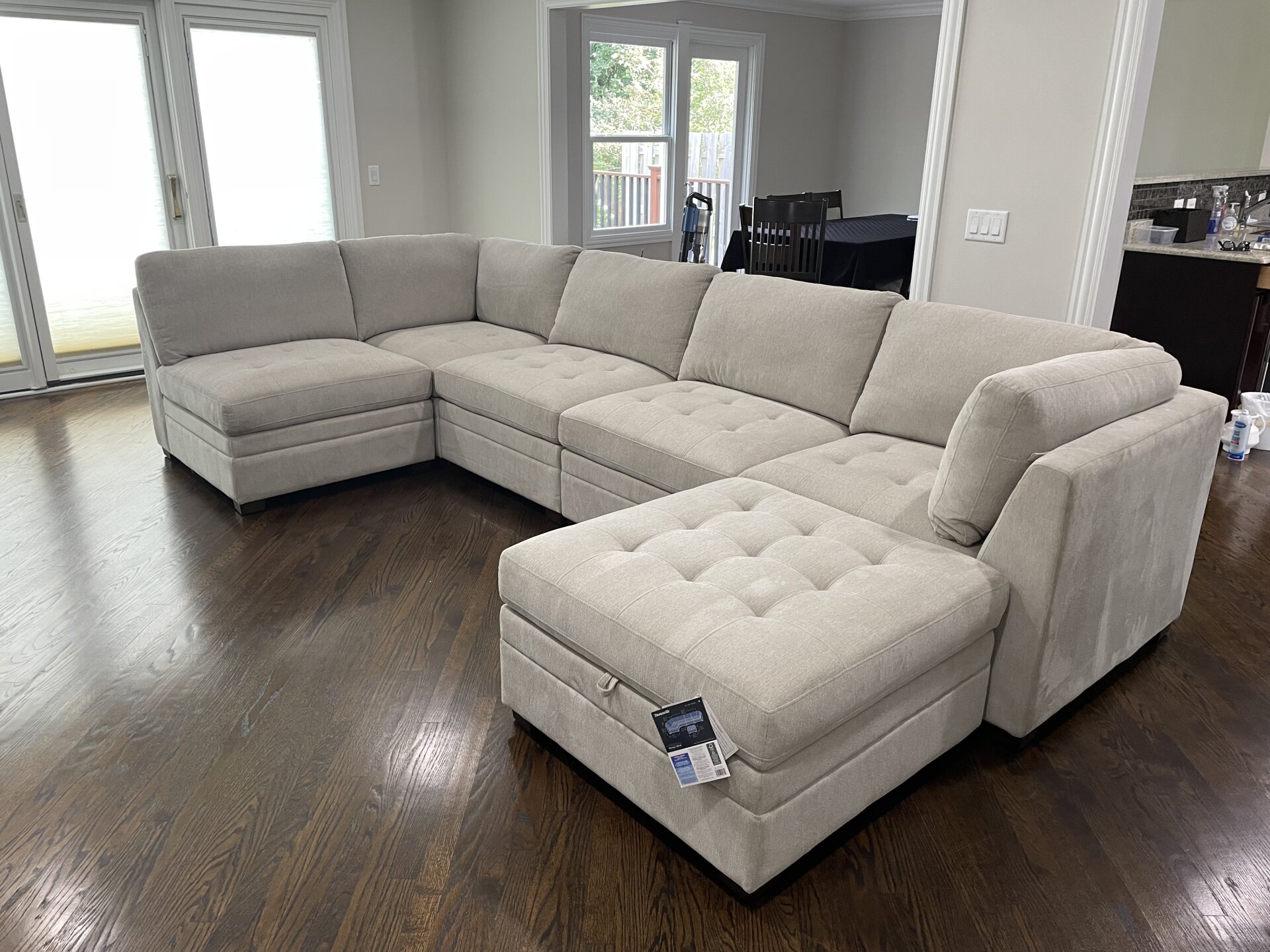 Thomasville Tisdale 6-Piece Fabric Modular Sectional with Storage Ottoman, Beige